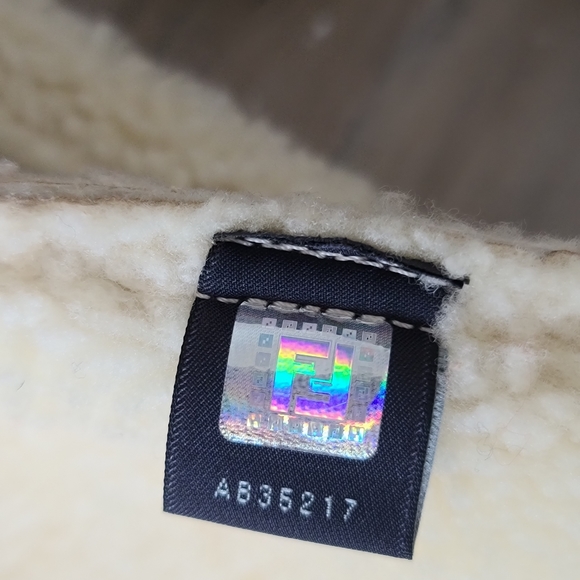 πRAREπ FENDI SHEARLING LEATHER BAG - Picture 12 of 14
